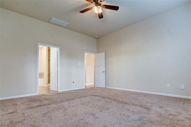 Building Photo - 1736 Park Oak Drive