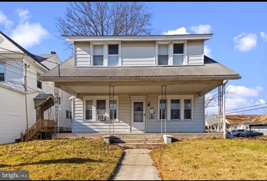 Primary Photo - 419 Clements Bridge Rd