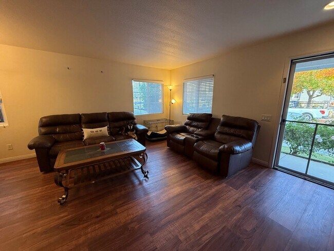 Building Photo - Move-In Ready Home in a Desirable Buellton Neighborhood