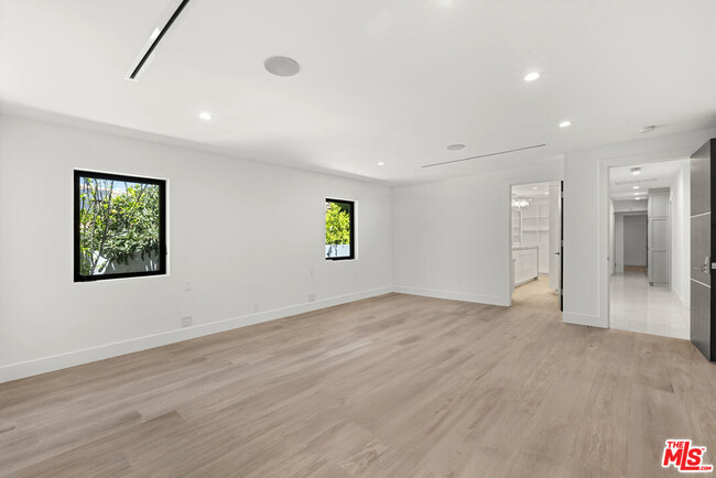 Building Photo - 4423 Bergamo Dr