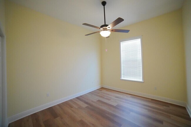 Building Photo - 1155 Sandler Ridge Rd