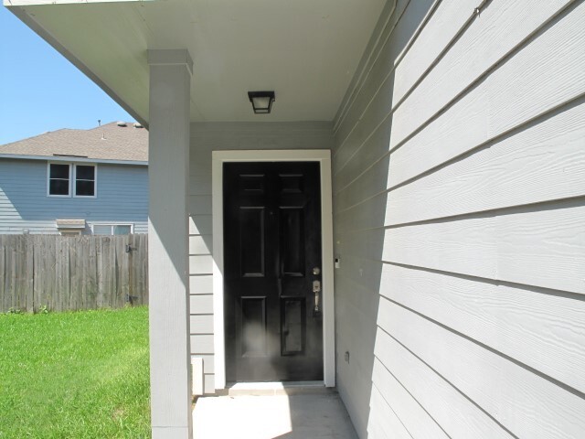 Building Photo - 14426 Fairbuff Ln