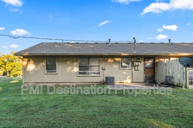 Building Photo - 8600 Kill Creek Rd