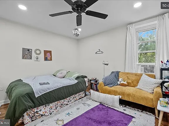 Building Photo - 400 Vernon Rd