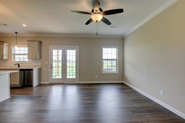Building Photo - 2547 Rafiki Dr