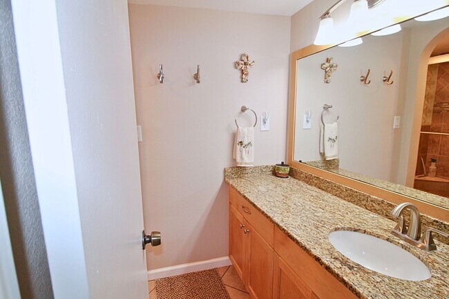 Building Photo - Waterfront Living at Bermuda Bay – Fully F...
