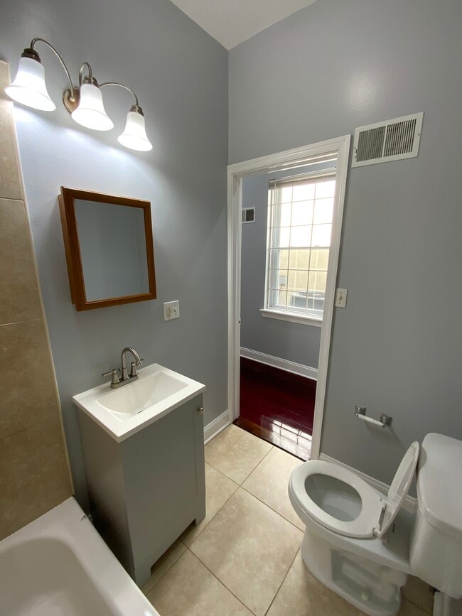 Building Photo - 2207 N 18th St