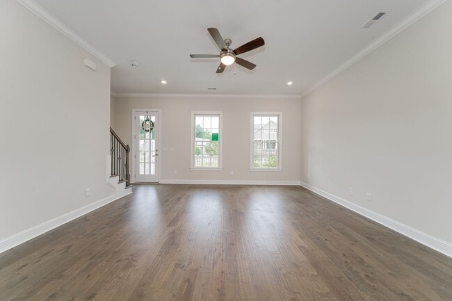 Building Photo - Luxury living in The Providence Village!