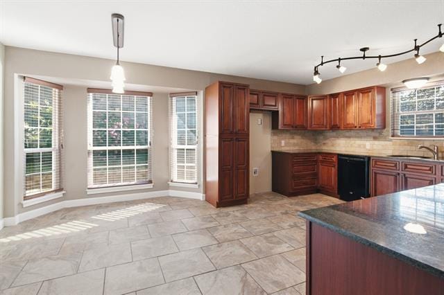 Building Photo - 2502 Cranberry Ln