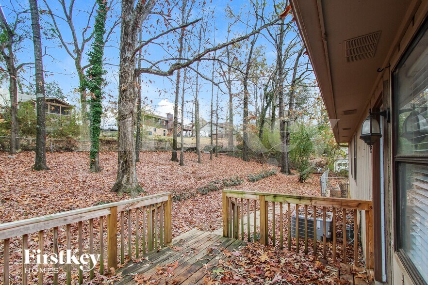 Building Photo - 1312 Whirlaway Cir