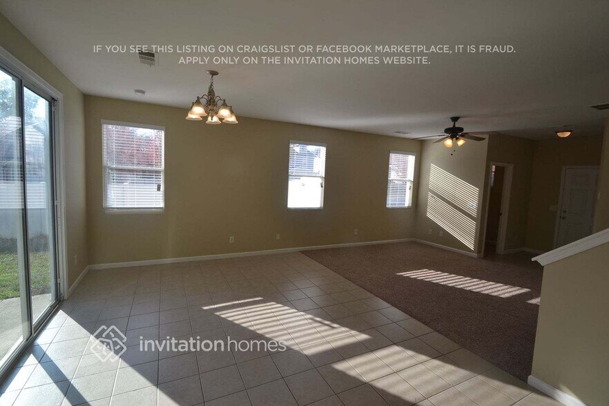 Building Photo - 415 Sureyya Dr