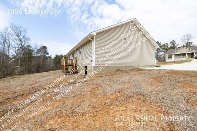 Building Photo - 1006 Lauren Cir E