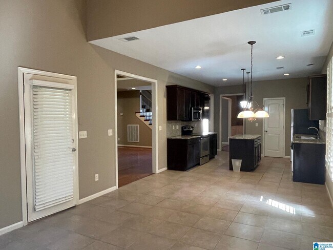 Building Photo - 2273 Chalybe Tr
