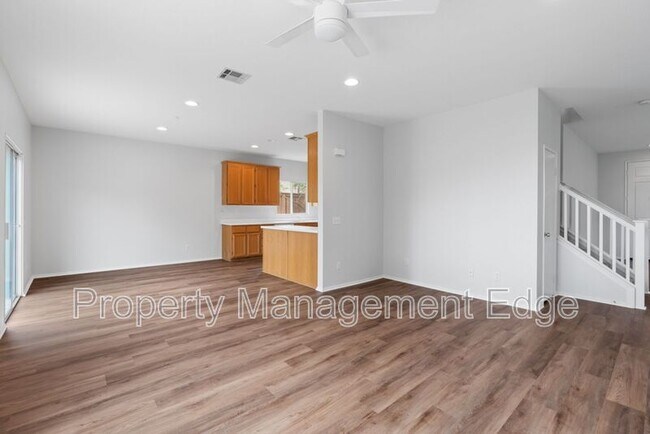Building Photo - 32042 Freesia Ct