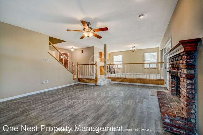 Building Photo - 3 br, 2.5 bath House - 4947 Hemlock Street