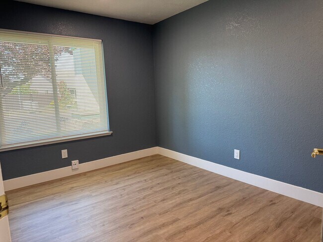 Building Photo - 7608 Moose Creek Ct