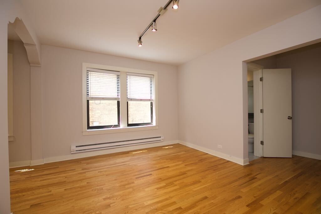 Building Photo - 2425 N Kedzie Blvd