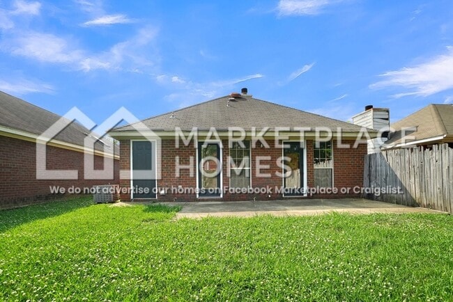 Building Photo - 8513 English Oak Loop