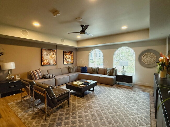 Building Photo - 2511 W Queen Creek Rd