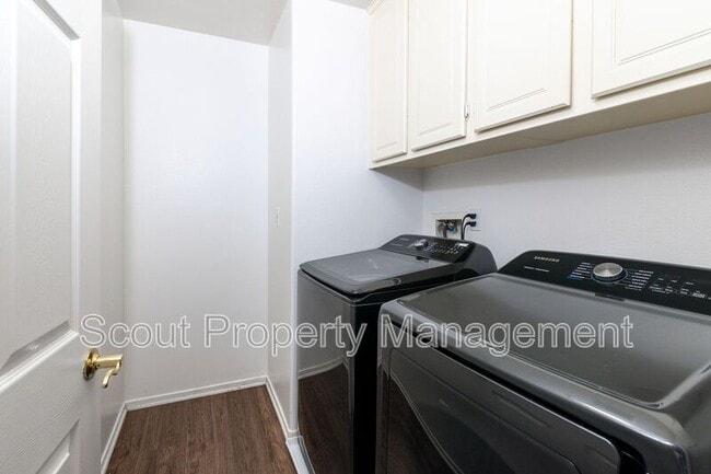 Building Photo - 44699 Springvail Ct