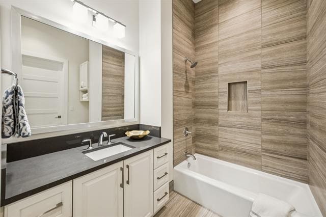 Building Photo - 2800 Lakeside Pkwy