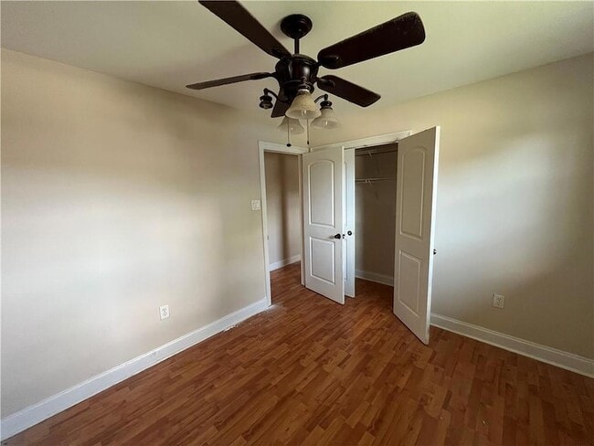 Building Photo - 2500 Campagna Dr