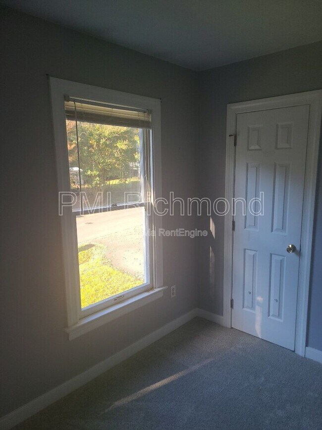 Building Photo - 7172 Mill Valley Rd