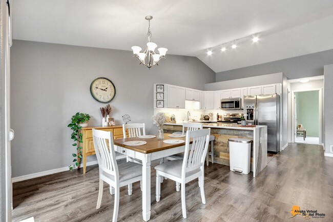 Building Photo - Stunning 3 Bedroom Home in East Anchorage with Garage