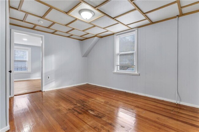 Building Photo - 244 Paradis Ave