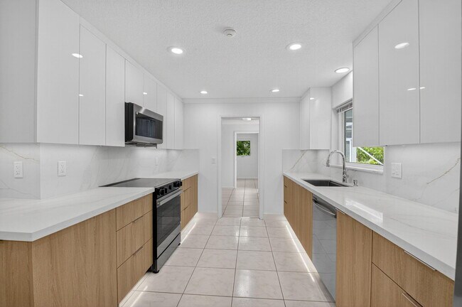Building Photo - 4599 Brady Blvd