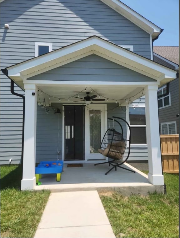 Building Photo - 397 Hammock Ln