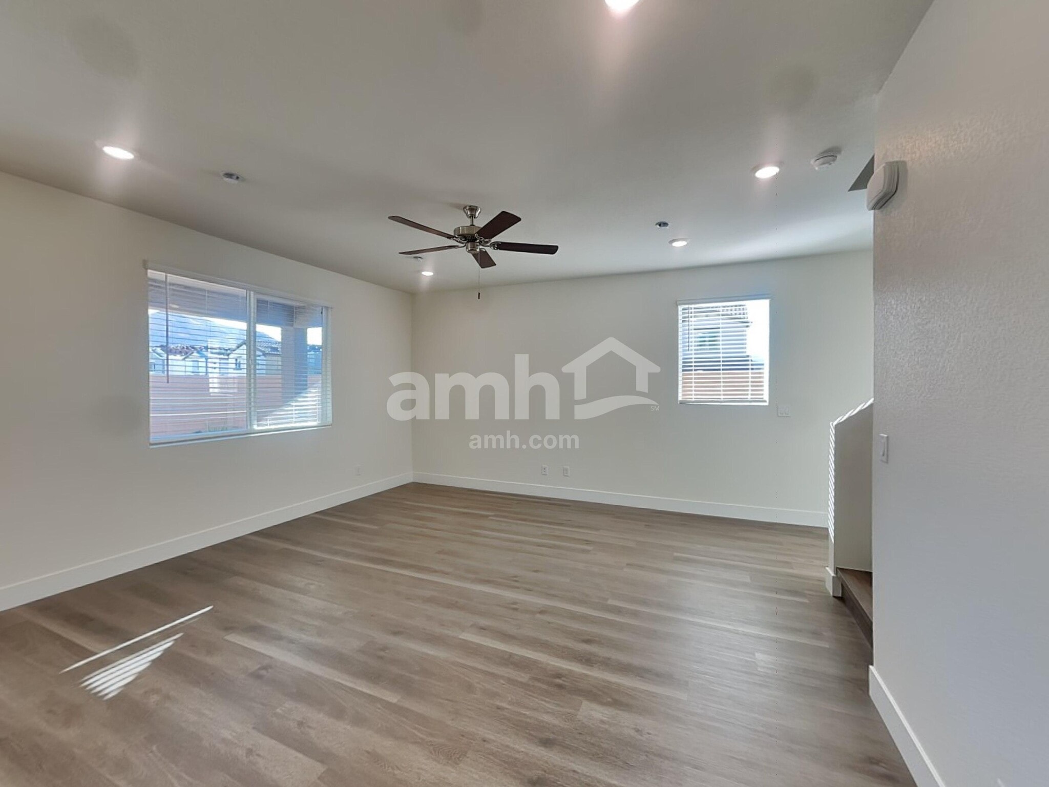 Building Photo - 8935 Dwarf Chin Ave