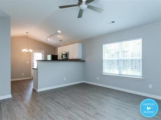 Building Photo - 1404 Ikes Pond Ln
