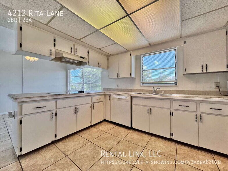 Building Photo - 4212 Rita Ln