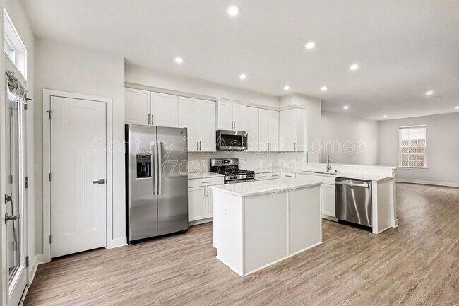 Building Photo - 2654 Jetstream Rd