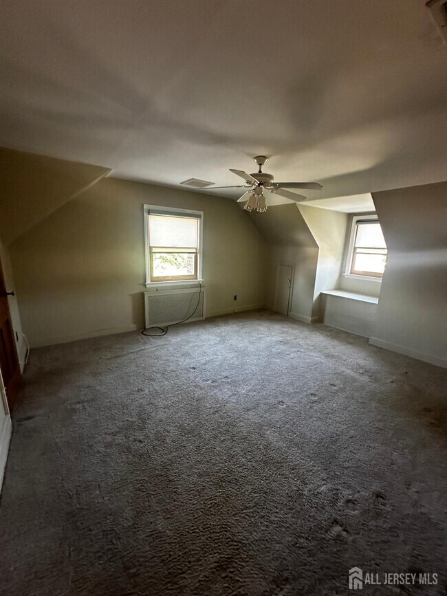 Building Photo - 277 Dukes Rd