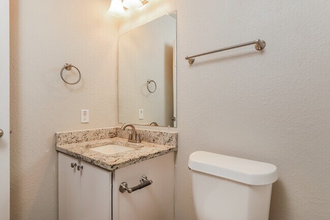 Building Photo - 9124 Gambier Dr