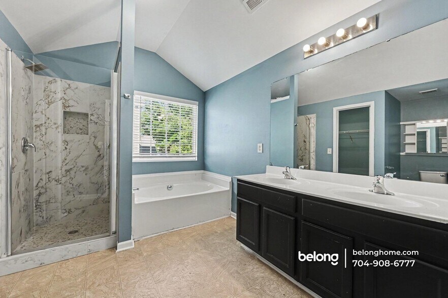 Building Photo - 515 Tansy Dr