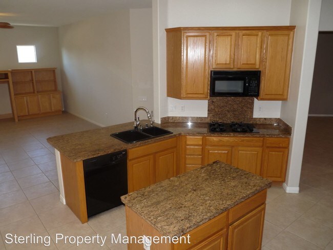 Building Photo - 3460 French Daisy St