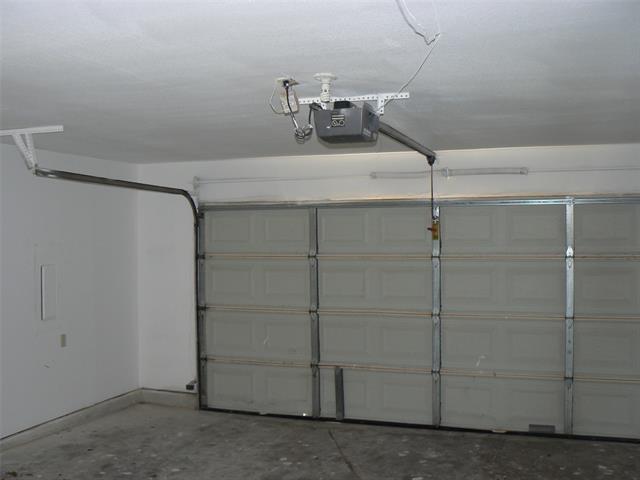 Building Photo - 1025 Gracelane Dr