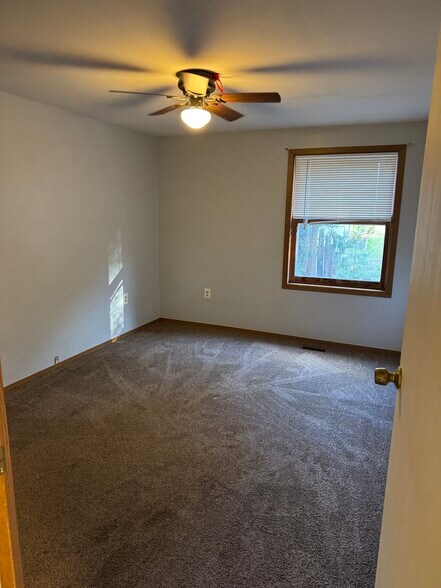 Building Photo - 1583 highland park dr