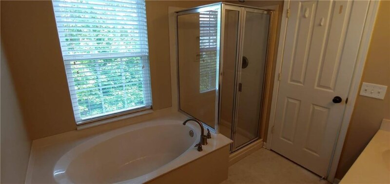 Building Photo - 6948 Vistamere Way