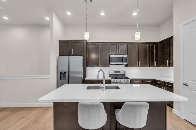 Building Photo - 144 Knightsbridge Park Ln