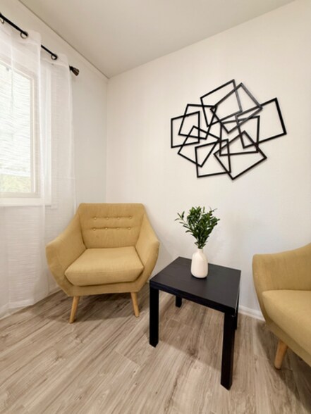 Building Photo - 2708 W 98th Dr