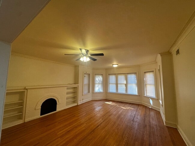 Building Photo - 6937 S Merrill Ave