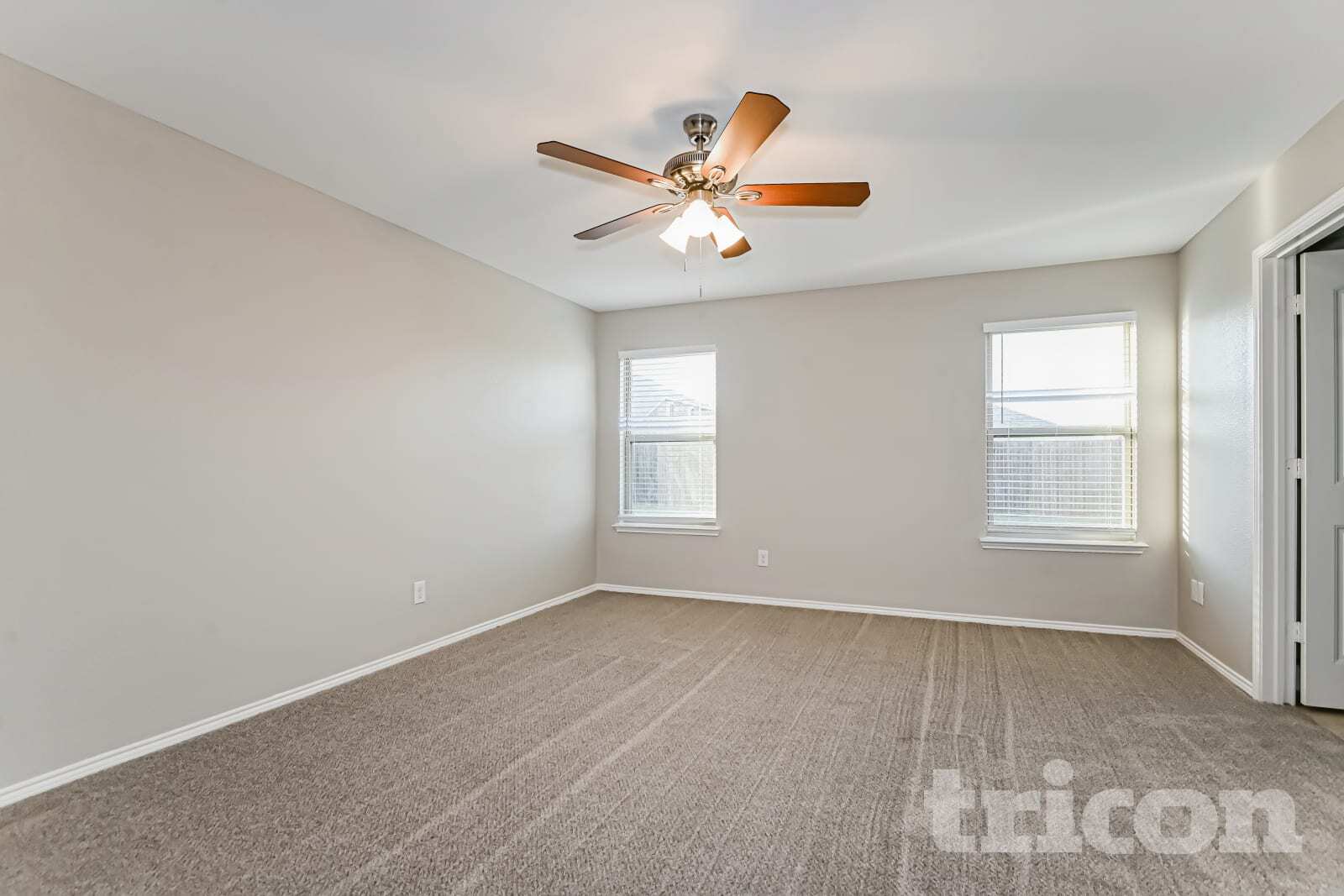 Building Photo - 2905 Englenook Dr