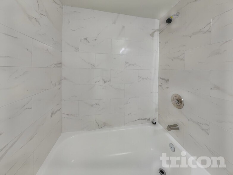 Building Photo - 5513 3rd Avenue Plaza W