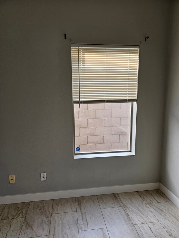 Building Photo - 2714 E Indian Wells Pl