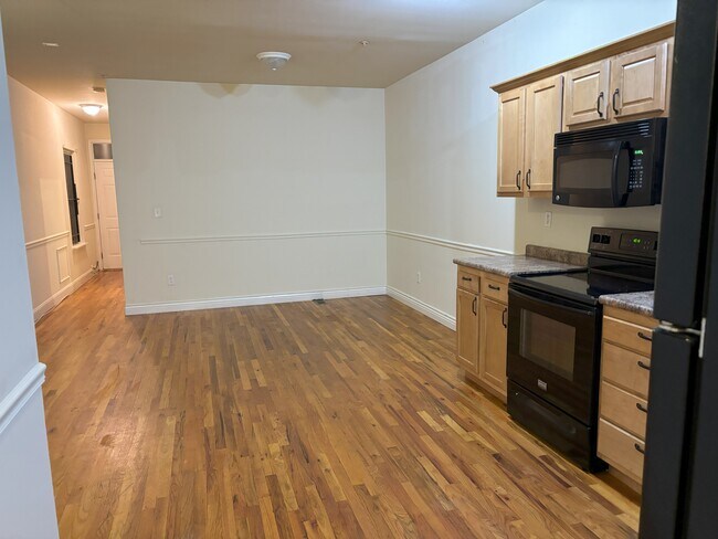 Building Photo - 2015 N 16th St