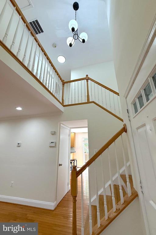 Building Photo - 2438 S Walter Reed Dr